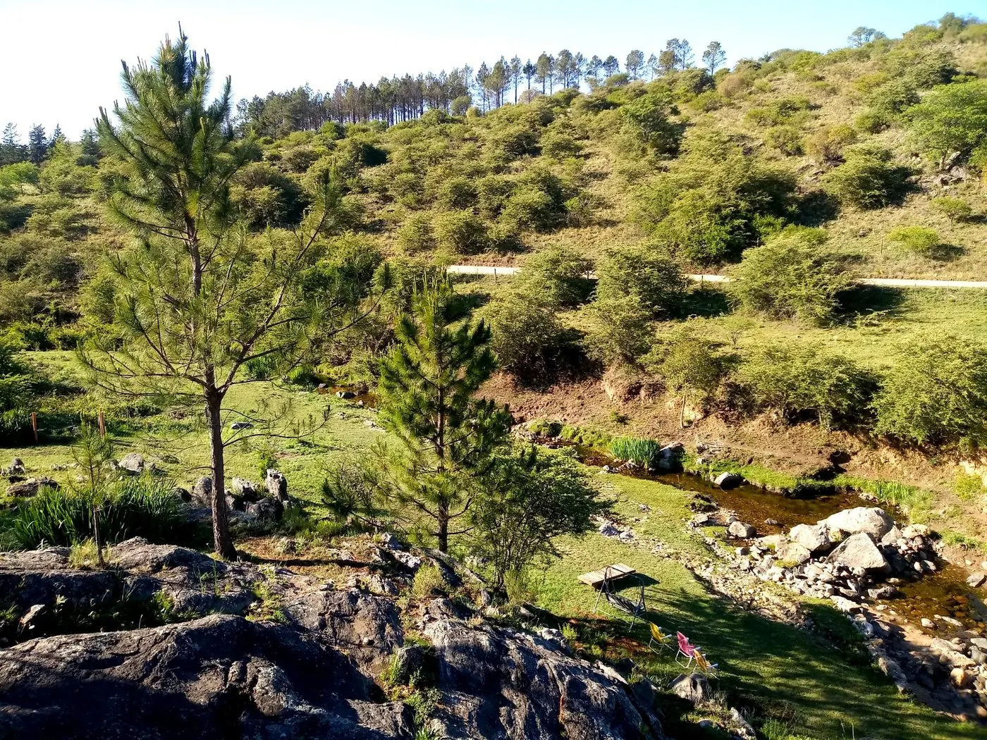 Predio de una hectárea de Las Chuñas con arroyo propio en Paso de la Pampa, San Clemente, Córdoba